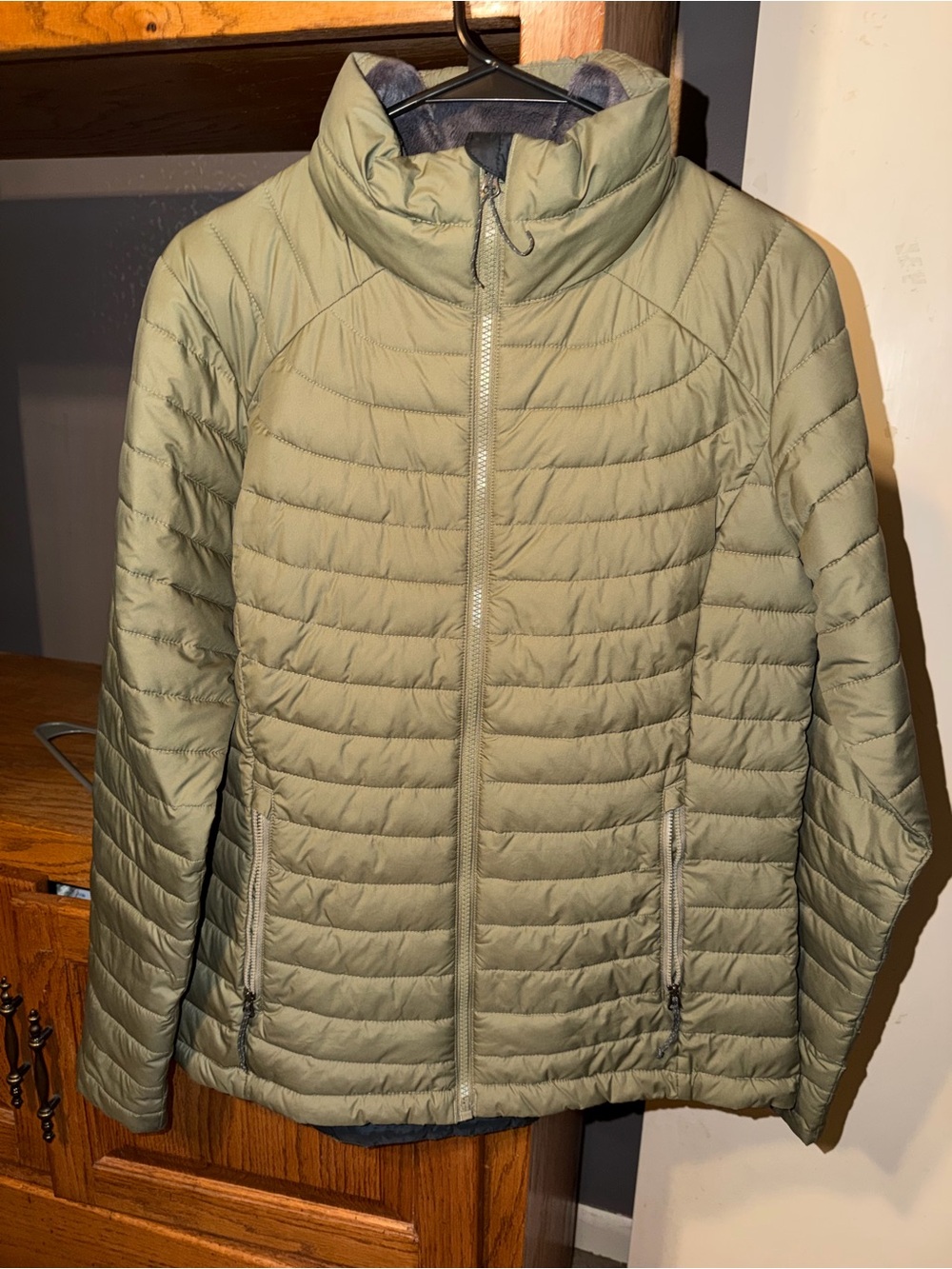 Columbia | green puffer jacket, size M